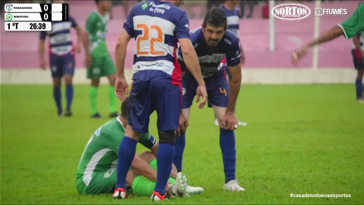 Primeiro duelo da final da Copa Folha Regional de Masters termina sem gols; goleiro Neguinha brilha e mantém Ninheira vivo na disputa