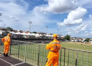 Bombeiros realizam vistoria preliminar no Estádio Juvêncio Augusto Soares em Montes Claros