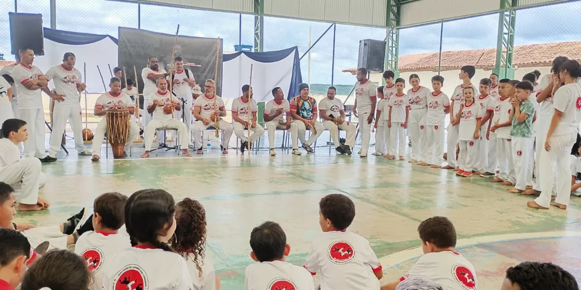 VIII Encontro Cultural e Entrega de Graduações celebra a capoeira em São João do Paraíso – MG