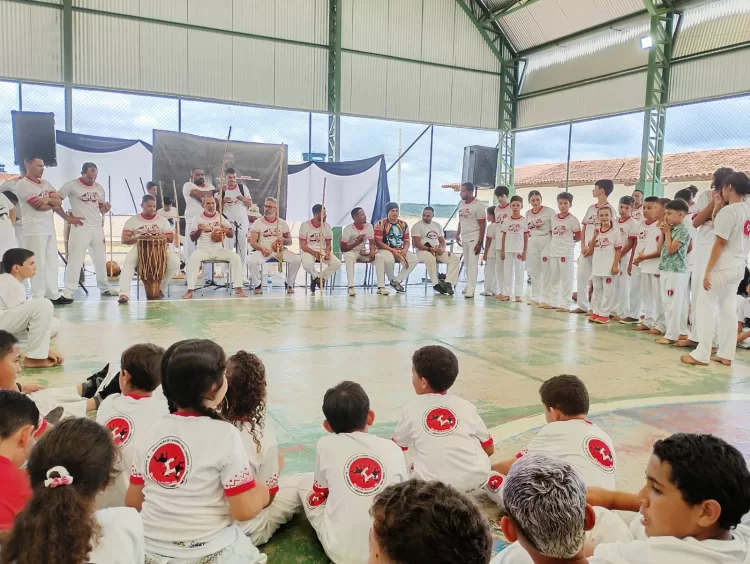 VIII Encontro Cultural e Entrega de Graduações celebra a capoeira em São João do Paraíso – MG