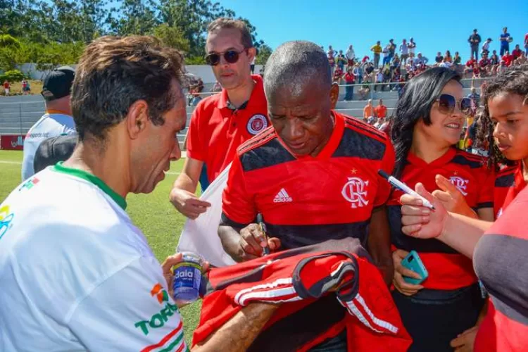 Duelo de Gigantes: Vitória da Conquista recebe o Flamengo Master em jogo festivo domingo as 10h