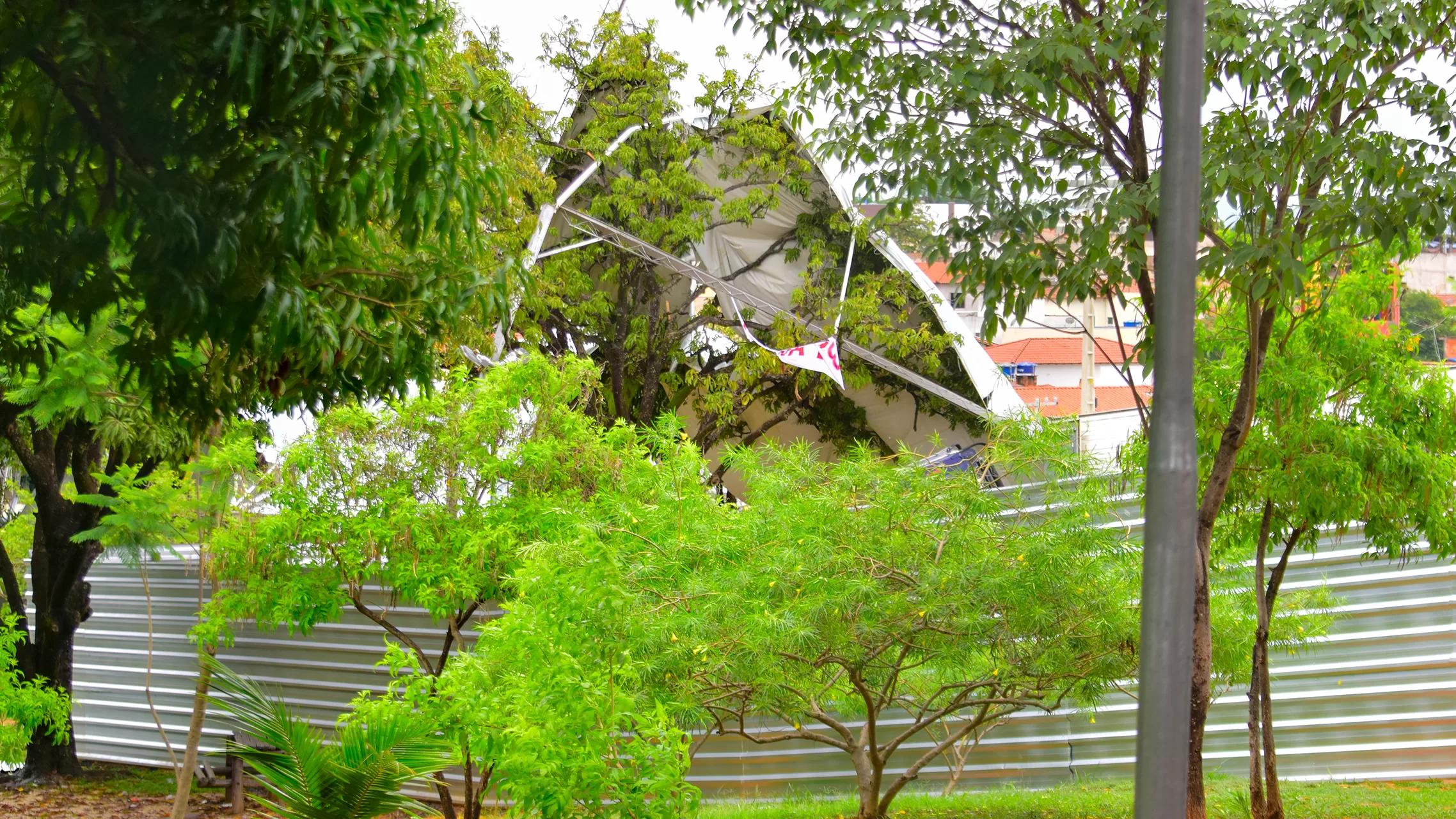 Estádio Juvencio Soares sofre danos causados pela chuva