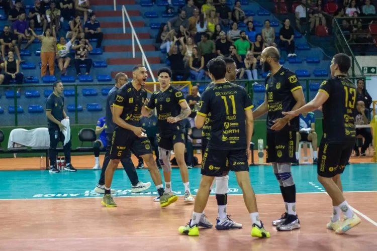 MOC Vôlei vence o Mogi-SP por 3 a 0, segue invicto e assume liderança isolada