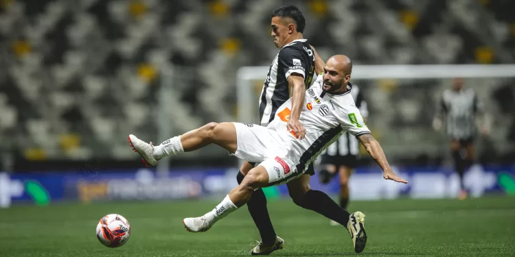 GALO VOLTA A TROPEÇAR EM CASA E PERDE A CHANCE DE SE ISOLAR LIDERANÇA