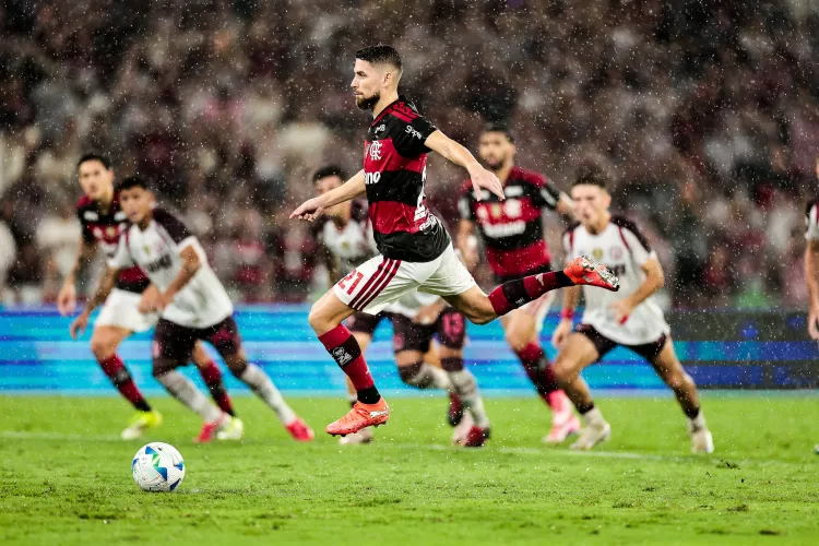 Lanús vence o Flamengo no Maracanã e conquista Recopa Sul-Americana inédita em decisão dramática