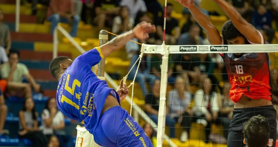 Hiago Bueno em ação pelo Montes Claros Volei na temporada 25-26 - Foto Eduardo Coxé