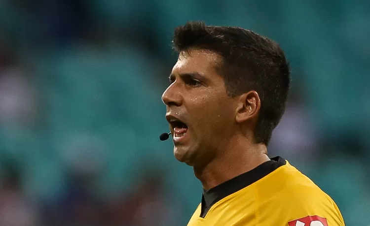 CBF define arbitros para segunda rodada do Brasileirão