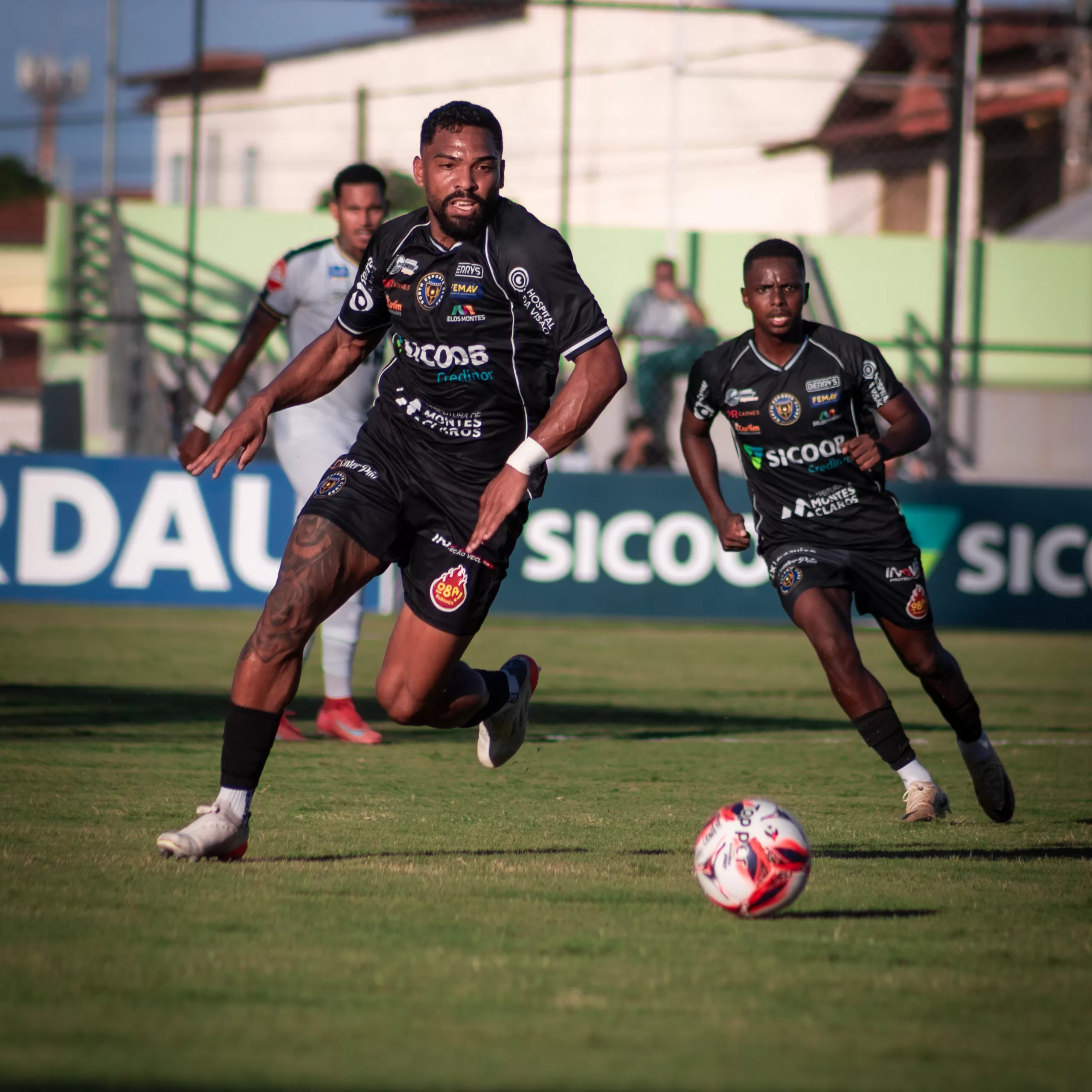 Evanderson meio campo North - Foto Willian Foto