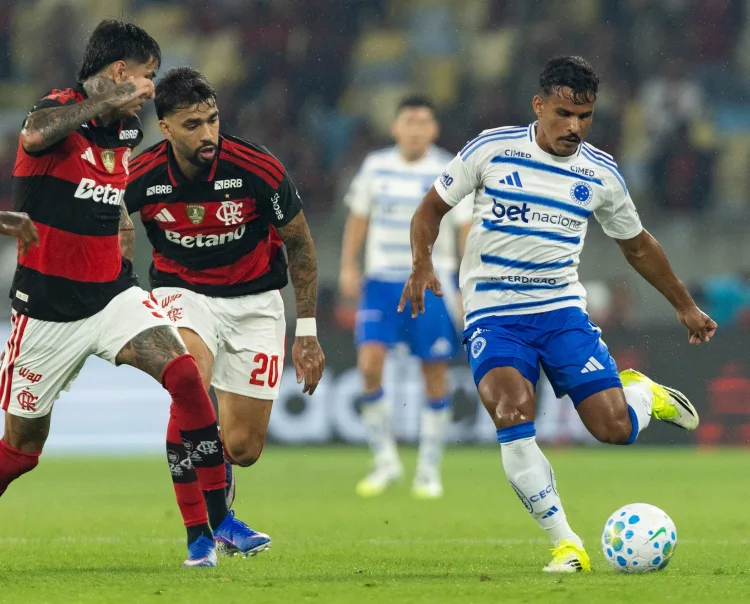 Kaiki Bruno - Lateral Cruzeiro e Seleção - Foto Gustavo Aleixo - Cruzeiro