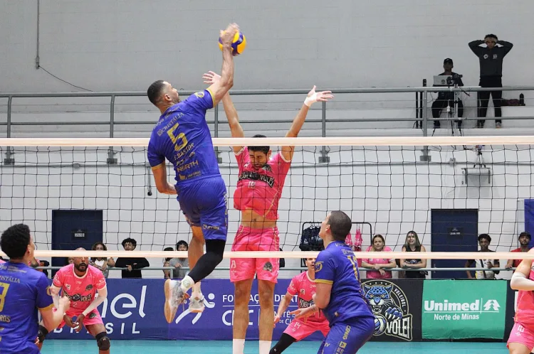 Montes Claros Vôlei decide vaga na semifinal da Superliga contra o Mogi em casa nesta segunda feira