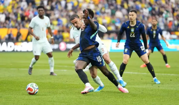 Brasil perde para a França em amistoso nos EUA e ouve protestos da torcida