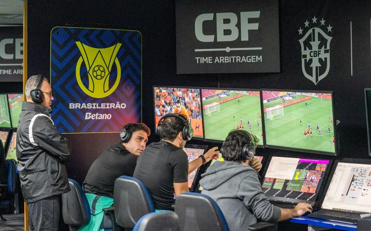 CBF divulga escala de Arbitros de Vídeo, VAR, para a rodada 14 do Brasileirão