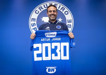 Cruzeiro antecipa renovação e Arthur Jorge seguira no time ate 2030 - Foto Gustavo Aleixo - Cruzeiro