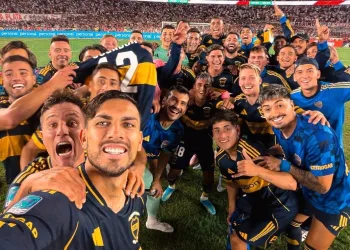 Com gol de pênalti e muita polemica, Boca Junior vence o super clássico contra River em pleno monumental lotado
