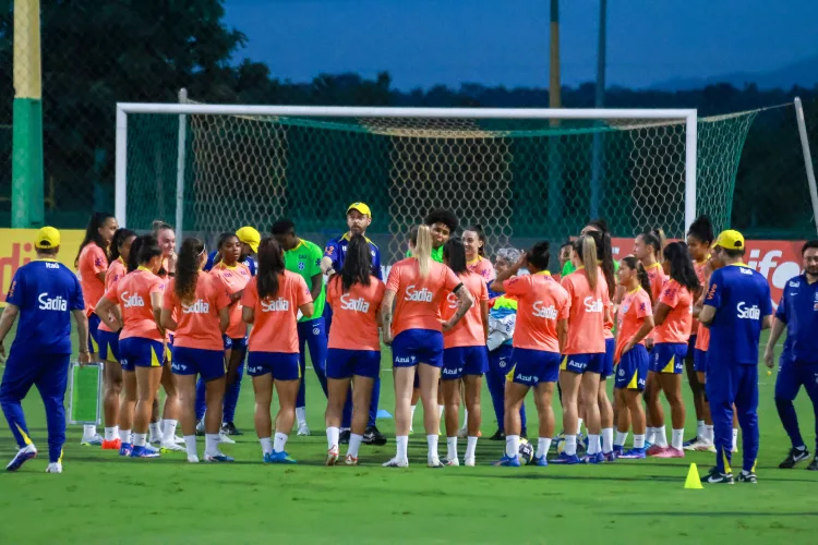 Treino da Seleção Brasileira feminina na Arena Pantanal - Foto Ministério do Esporte