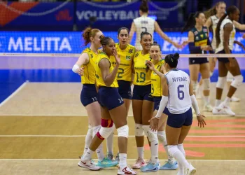 Brasil derruba invencibilidade histórica da Itália no vôlei feminino