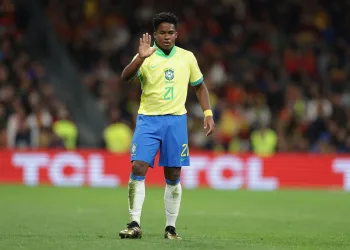 Endrick pela Seleção Brasileira contra a Espanha no Santiago Bernabéu nessa terça-feira 26-03-24 - Foto Rafael Ribeiro - CBF - Licença - CC BY-NC 20