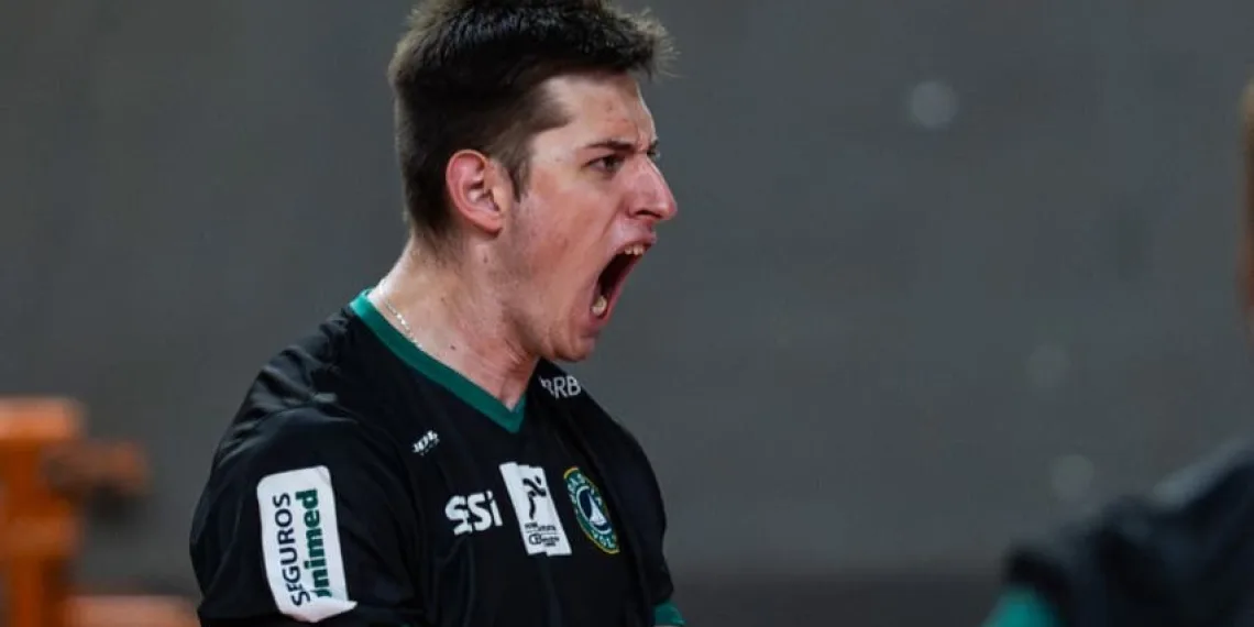 Montes Claros Vôlei reforça elenco com a chegada do central Tiago Socher para a temporada 2026/27