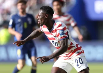 Virada de mesa à lá Brasil! FIFA anula suspensão de Balogun e libera atacante dos EUA para jogo contra a Bélgica