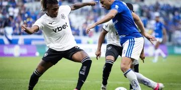 Cruzeiro perde para o Botafogo no Mineirão, vê invencibilidade cair e sofre baixa importante antes de decisões