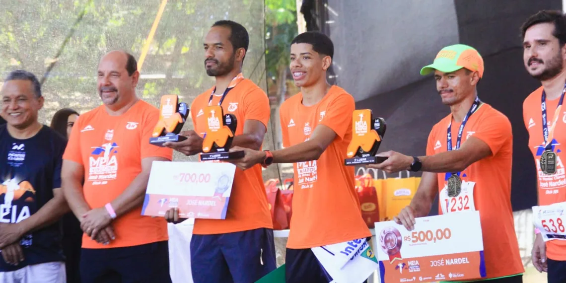 Evando Silva conquista pódio em competição de nível internacional e leva o nome de São João do Paraíso ao destaque
