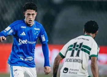 Artur Jorge testa Felipe Moraes e busca solução para ataque desfalcado do Cruzeiro