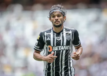 Fluminense abre negociações com Atlético-MG e mira contratação de Gustavo Scarpa
