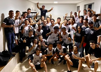 Ateneu estreia com vitória de virada na Copa Brasileirinho Sub-15 e empolga torcida no Norte de Minas