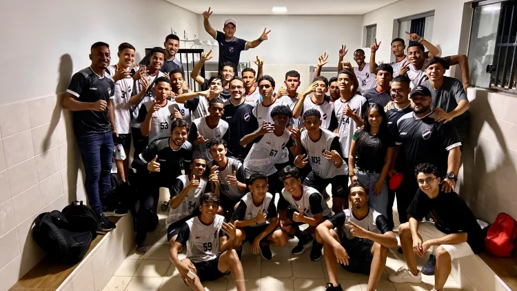 Ateneu estreia com vitória de virada na Copa Brasileirinho Sub-15 e empolga torcida no Norte de Minas
