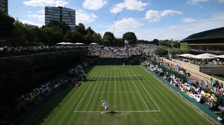 João Fonseca passeia, não da chances para Jesper de Jong e avança à terceira rodada de Wimbledon