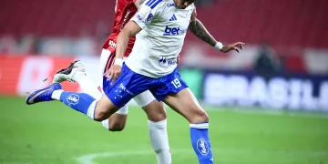 Cruzeiro vence o Internacional no Beira-Rio com estreia de reforços e golaço de Matheus Pereira