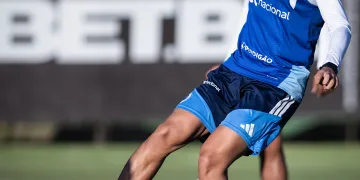 Cruzeiro acerta venda de Christian para o Krasnodar por R$ 56 milhões; volante viaja para assinar com clube russo