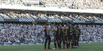 Atlético-MG domina o Grêmio, vence por 3 a 0 e chega a nove jogos de invencibilidade