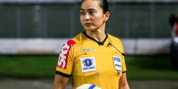 Edina Alves Batista - Arbitra CBF - Foto MIlton Cruz - CBF
