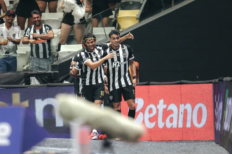 Atlético-MG encerra jejum contra o Vitória e chega a 13 jogos invicto na temporada