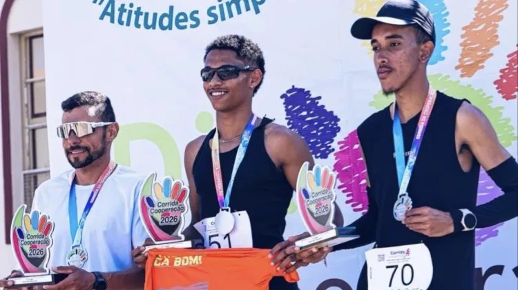 John Kelvin Araújo é campeão geral em Carmo do Rio Claro e leva Runners Paraíso ao topo
