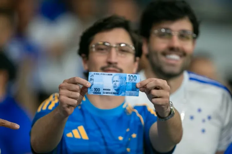 Leonardo Jardim é hostilizado pela torcida do Cruzeiro no reencontro com o Mineirão