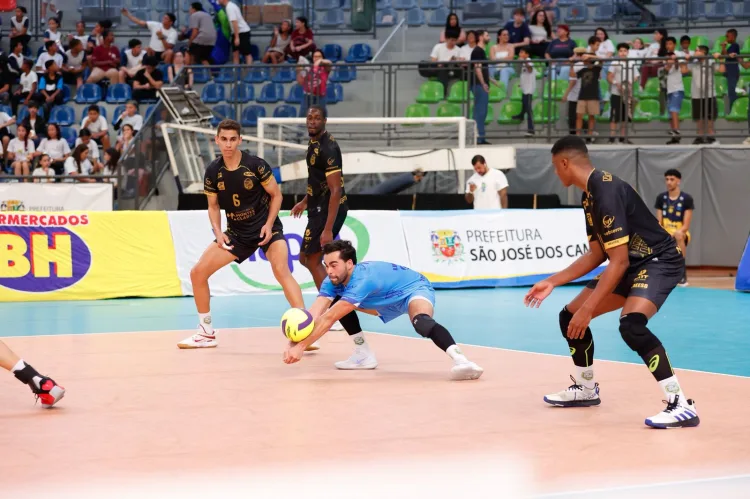 Montes Claros Vôlei perde para São José no primeiro teste da pré-temporada