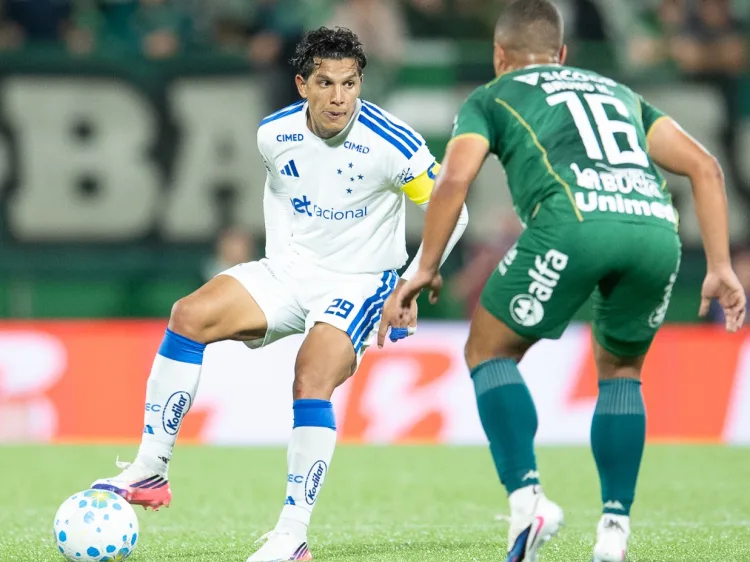 Jogo morno, Cruzeiro domina , tem gol anulado e fica no empate com a Chapecoense pela Copa do Brasil