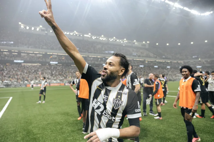 Atlético-MG vira sobre o Cruzeiro na Arena MRV e avança à semifinal da Copa do Brasil
