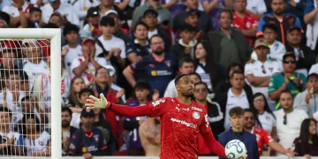 Palmeiras elimina LDU nos pênaltis, com 2 defesas de Carlos Miguel e avança à semifinal da Libertadores