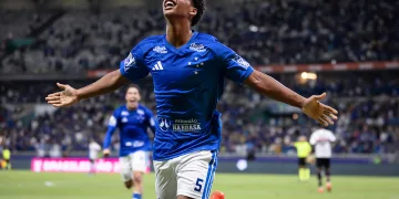 Cruzeiro vence o São Paulo no Mineirão e entra no G4 do Brasileirão